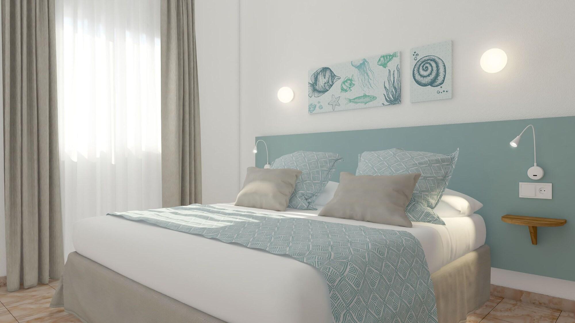 Pierre & Vacances Menorca Cala Blanes 卡拉恩·布拉内斯 外观 照片