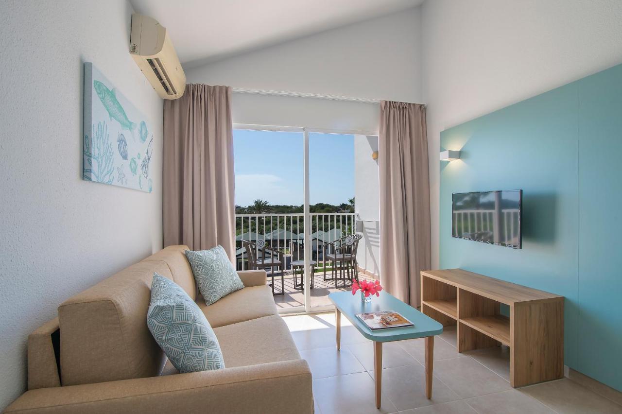 Pierre & Vacances Menorca Cala Blanes 卡拉恩·布拉内斯 外观 照片